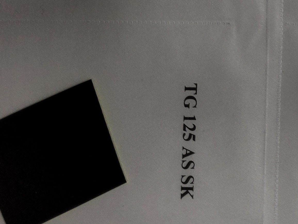 TG 125 AS SK – PTFE sklotkanina, antistatická čierna, samolepiaca, 0,15 mm