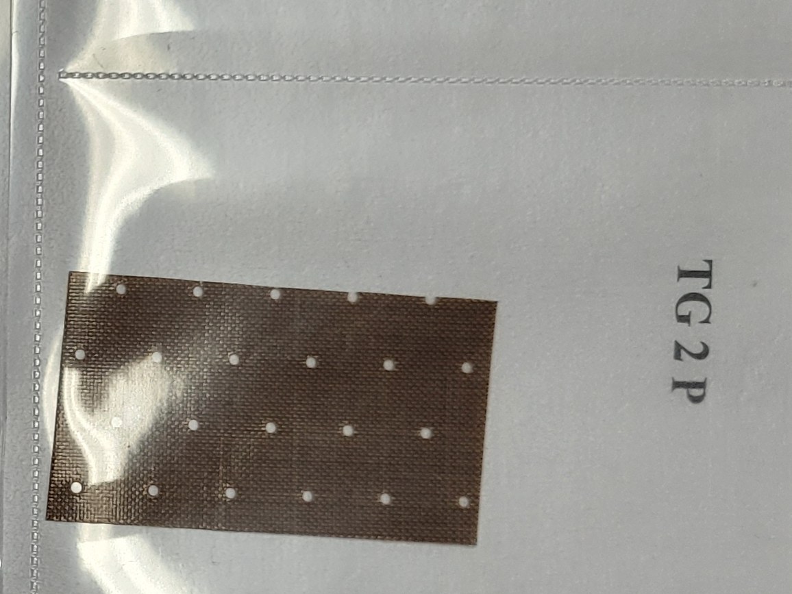 TG 2-P – PTFE sklotkanina, perforovaná, 0,15 mm